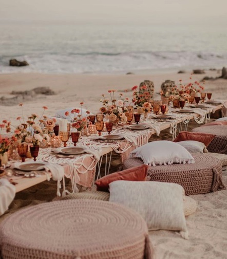 More inspiration in my Pinterest: Beach Wedding Ideas. Just click the picture!